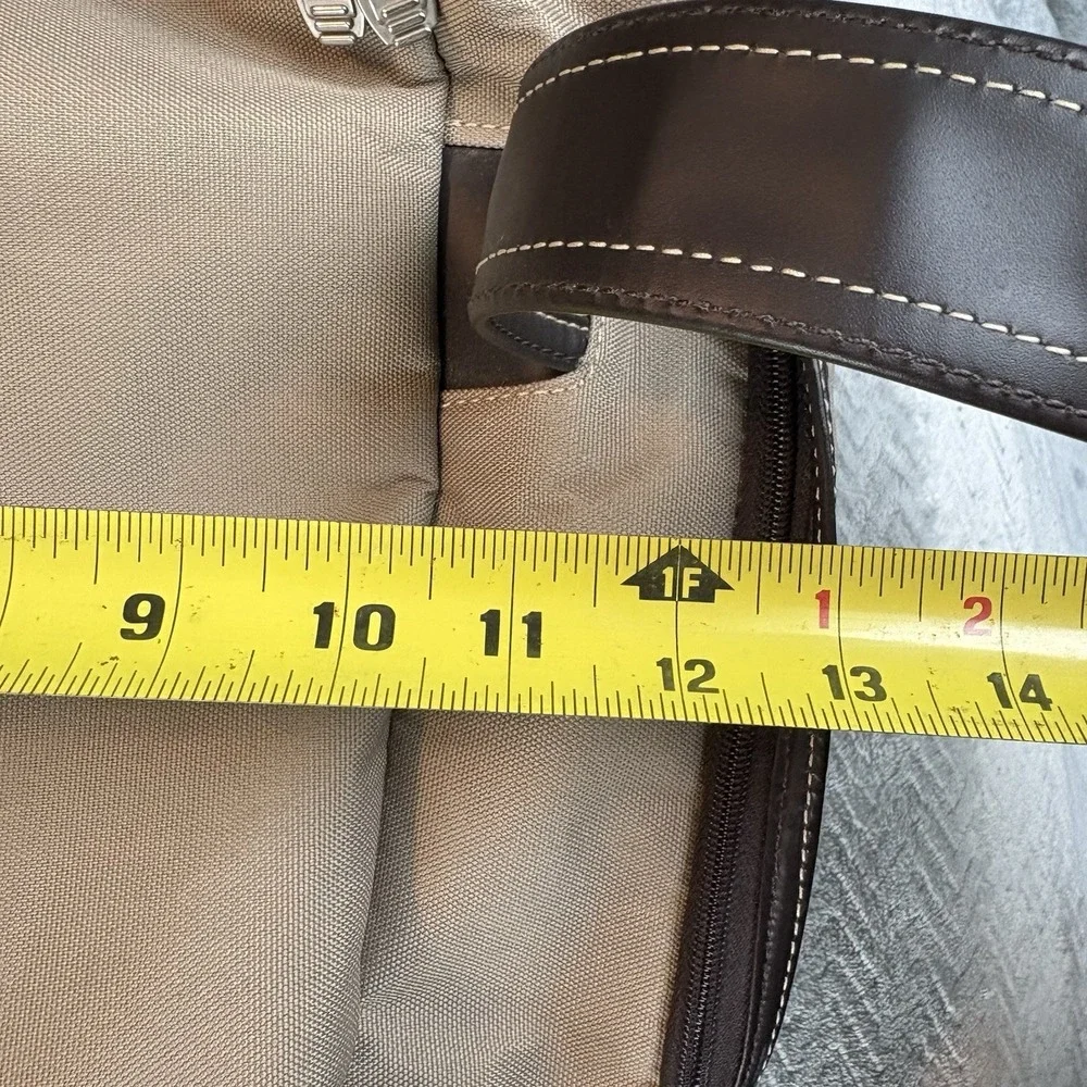 Dockers MDavis Tan Mid Size Duffel Bag